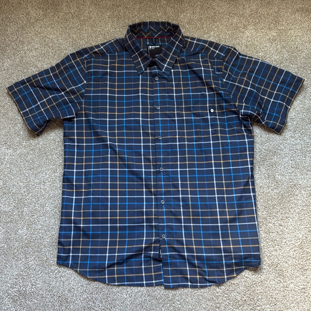 Marmot Men’s Short Sleeve Button Down Collared Shirt